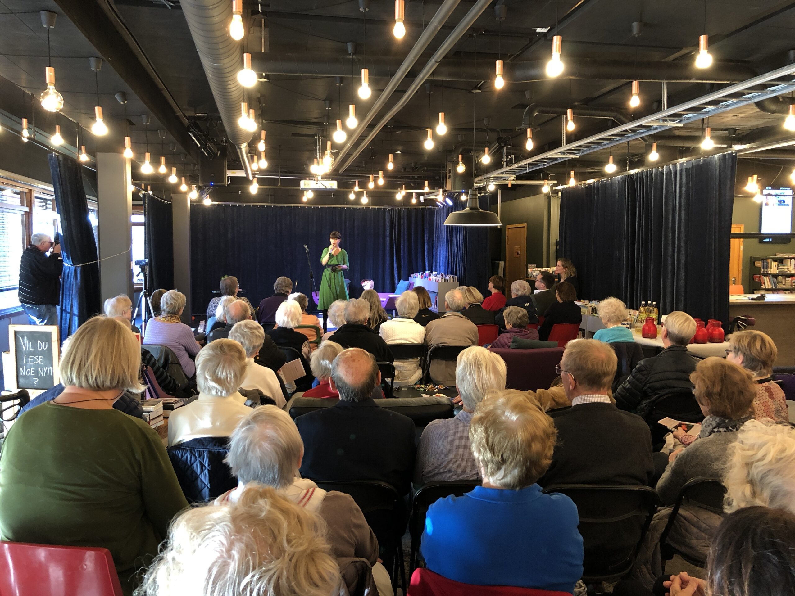 Lansering_av_alders_og_demensvennlig_bibliotek_2018_Foto_Lars_Schwed_Nygård